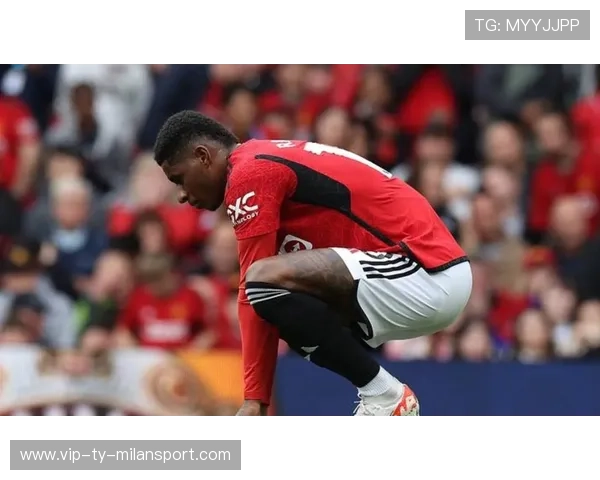 拉什福德低平球穿透对方球网得分