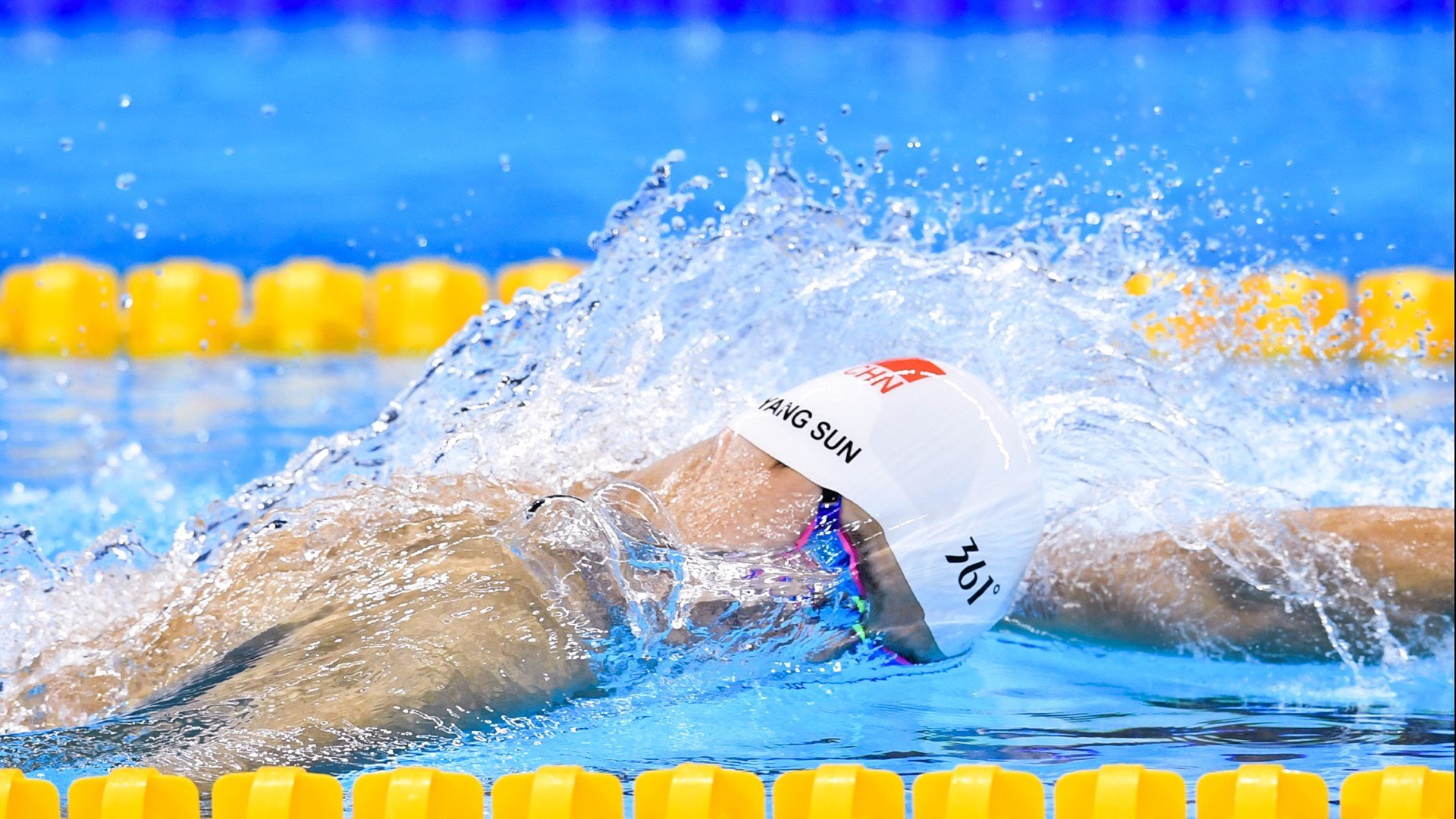 世俱杯决赛:冠军归属悬念一触即发,世俱杯夺冠