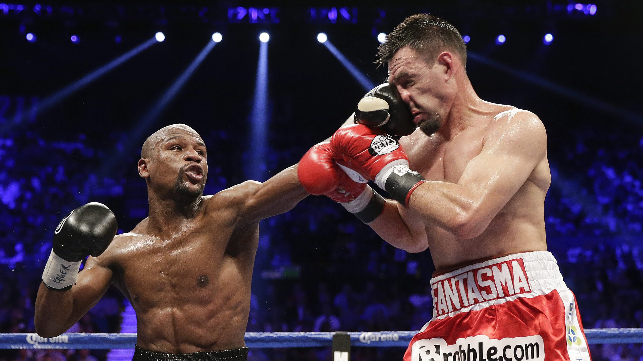 米兰双雄鏖战，争夺意甲冠军